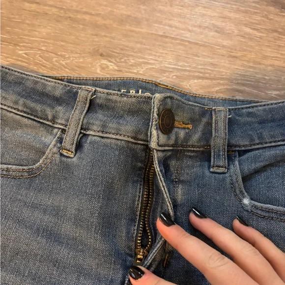 American Eagle Jean - Picture 3 of 6